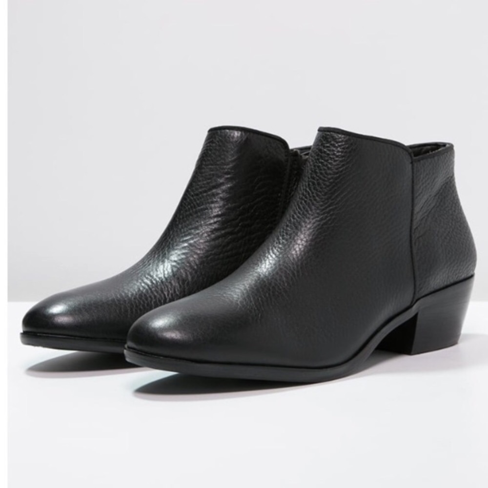 Sam Edelman Black Leather Booties size 9